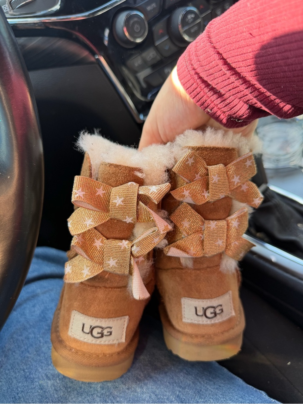 UGG Kids Chestnut Suede Bow Back Boots with Star-Print Bows